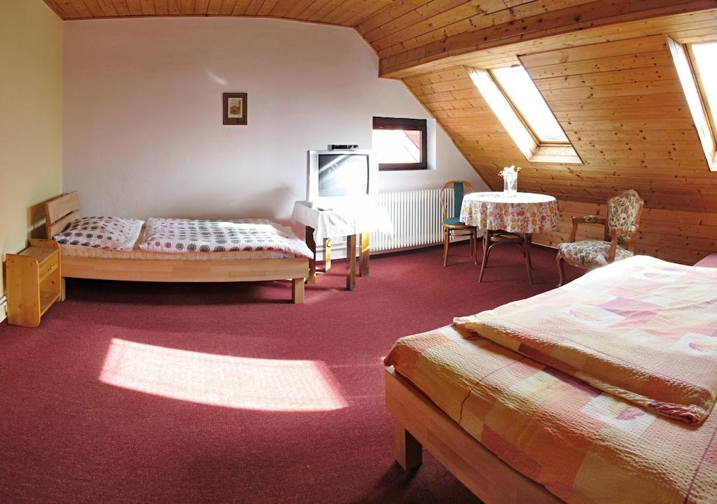 Penzion Eliska Praga Quarto foto
